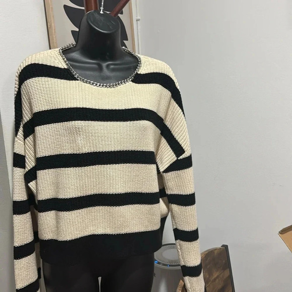 THE KOOPLES Striped black & off-white sweater. Heavy metallic detail size 2X. - Picture 5 of 12